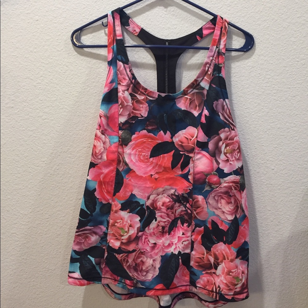 Lululemon tank